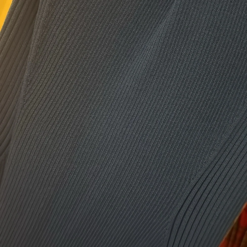 VICI | All That Class Ribbed One Shoulder Midi Dress - Picture 8 of 10